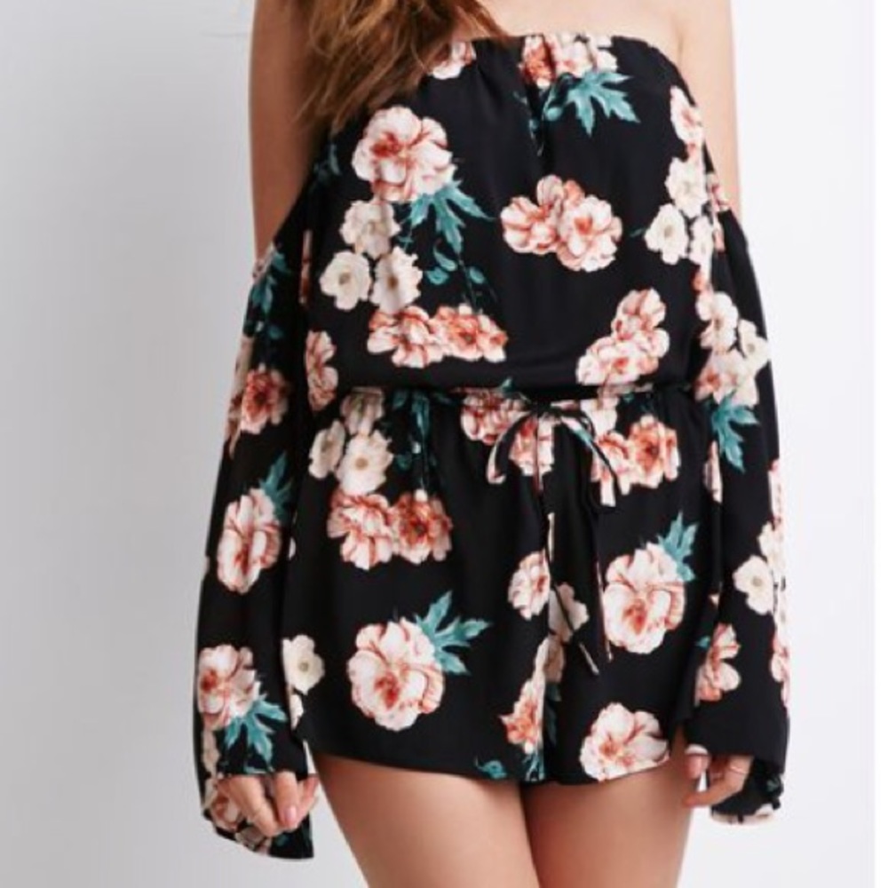 Flowered romper
